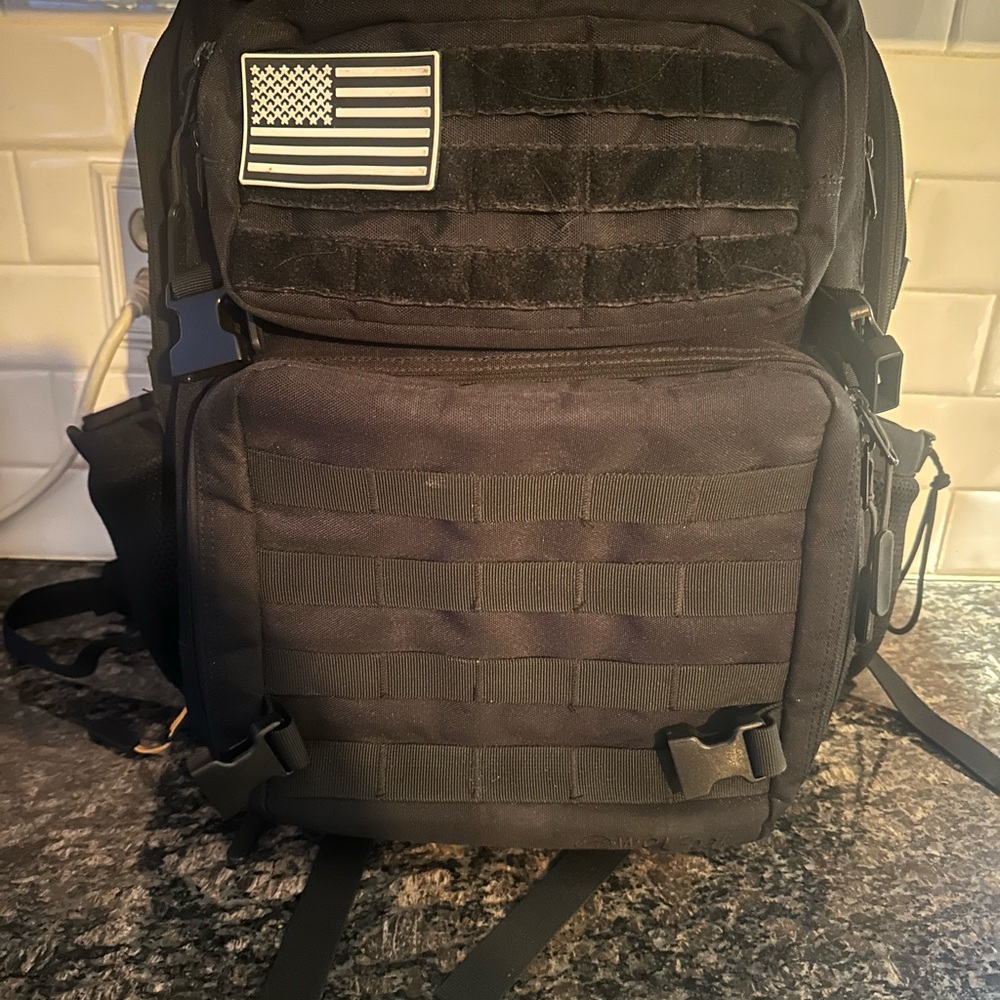 Black Tactical 25L meal prep Wolfpack